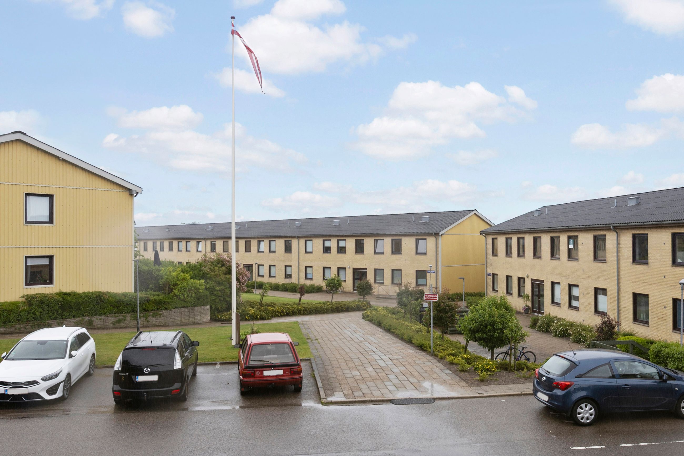  - Blomstermarken 111, 1. mf