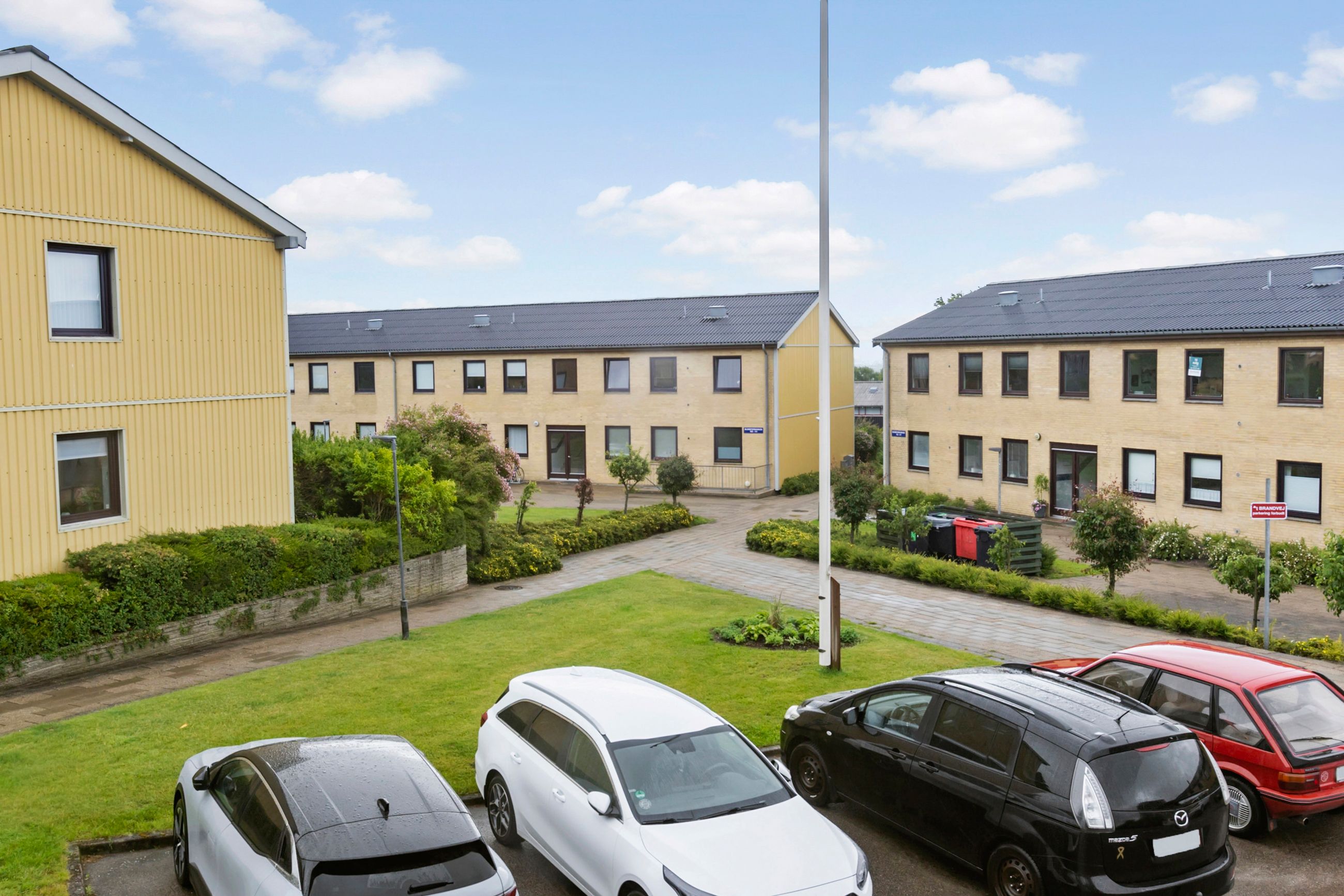  - Blomstermarken 111, 1. mf